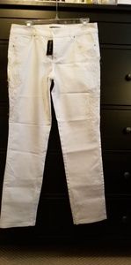 White House Black Market Blanc slim ankle jeans